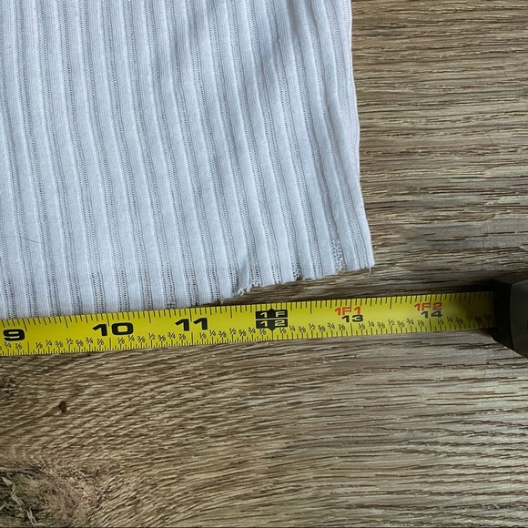 TOPSHOP Crop Top White Boatneck Short Sleeve Ribbed Lightweight Small - Picture 9 of 10